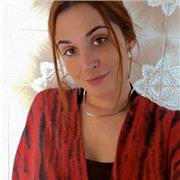 Me defino como una persona versátil, trabajadora y con muchas ganas de trabajar. Podría dar clase a alumnos de todas las edades, desde los más pequeños, adolescentes y adultos.